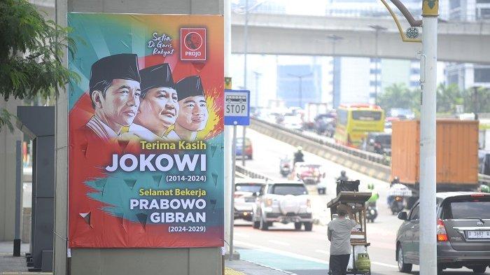 Spanduk Terima Kasih Jokowi Selamat Prabowo Gibran Hiasi Jakarta