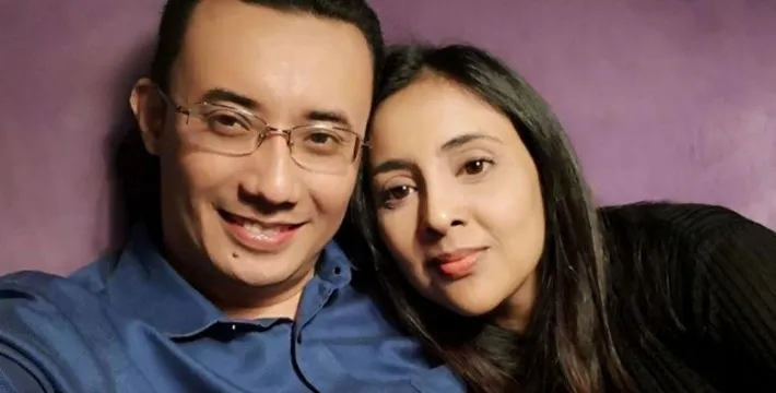 Samirah Muzaffar (kanan) dan dua putranya dari pernikahan pertamanya didakwa melakukan kejahatan terkait pembunuhan suaminya CEO Cradle Fund, Nazrin Hassan (Foto: straitstimes.com)