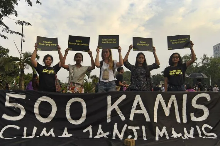 Aksi Kamisan di Jakarta (Foto: Kompas)