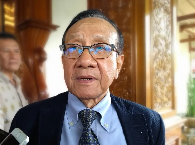 Wakil Ketua Dewan Kehormatan Partai Golongan Karya (Golkar) Akbar Tandjung (Foto: Okezone)