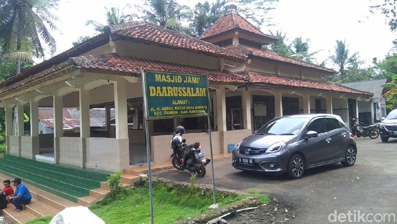 Masjid Jami Daarussalam di Desa Buniayu, Kecamatan Tambak, Banyumas (detik.com)