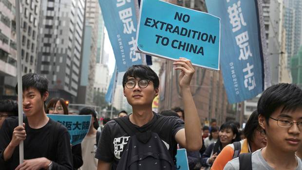 Ribuan orang berunjuk rasa di Hongkong (Foto: Independent.ie)