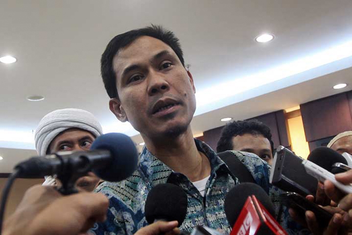 Sekretaris Umum Front Pembela Islam jawab tudingan Kompolnas soal mantan dan anggota FPI terlibat aksi terorisme (FPI) Munarman