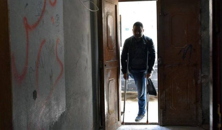 Rabeh Selim, kehilangan kakinya dalam konflik yang berkecamuk di Suriah, ayah lima anak tersebut terus berjuang untuk menghidupi keluarganya. (Foto: Anadolu Agency)