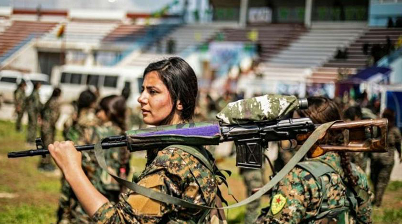 Paramiliter perempuan Kurdi di Suriah (Foto: PressFrom)
