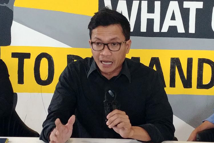 Direktur Eksekutif Amnesty lnternational lndonesia Usman Hamid (Foto: Kompas)