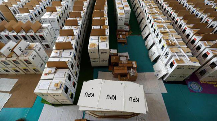 Kotak suara KPU RI (Foto: Reuters)