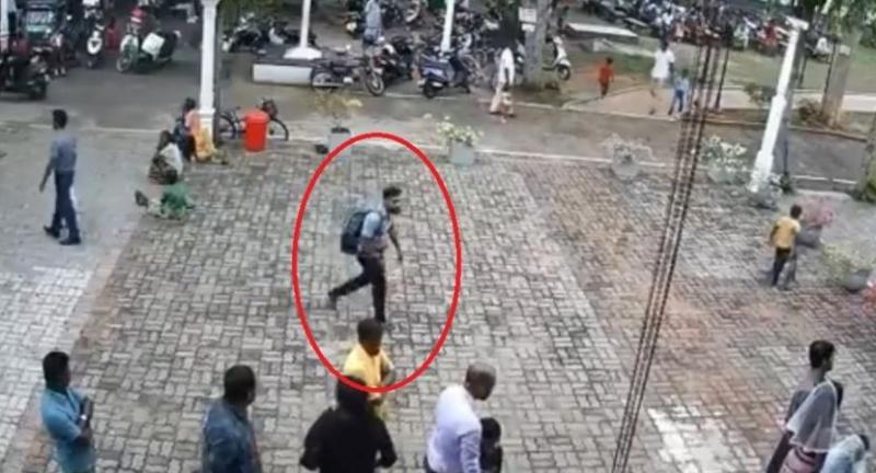 Rekaman CTTV memperlihatkan detik-detik pelaku bom bunuh diri di gereja Sri Lanka (AFP)
