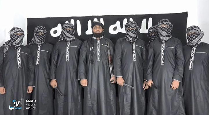 Pasukan ISIS [Daily Mail] 