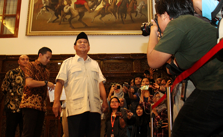 Prabowo menyoroti peristiwa-peristiwa politik terkini seperti pernyataan Hendropriyono soal Rizieq Shihab, dan penetapan tersangka Bachtiar Nasir. Robinsar Nainggolan