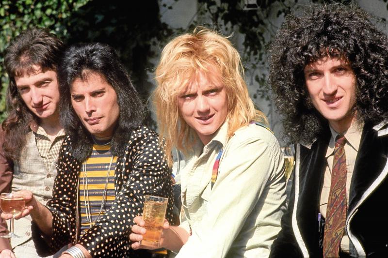 Queen: John Deacon, Freddie Mercury, Roger Taylor dan Brian May pada tahun 1976 (Sunday Post)
