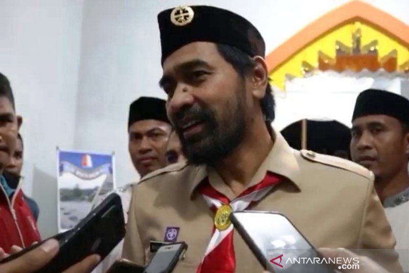 Ketua Umum DPP Partai Aceh Muzakir Manaf ketika memberi keterangan pers. (Foto: ANTARA Aceh/ Teuku Dedi Iskandar)