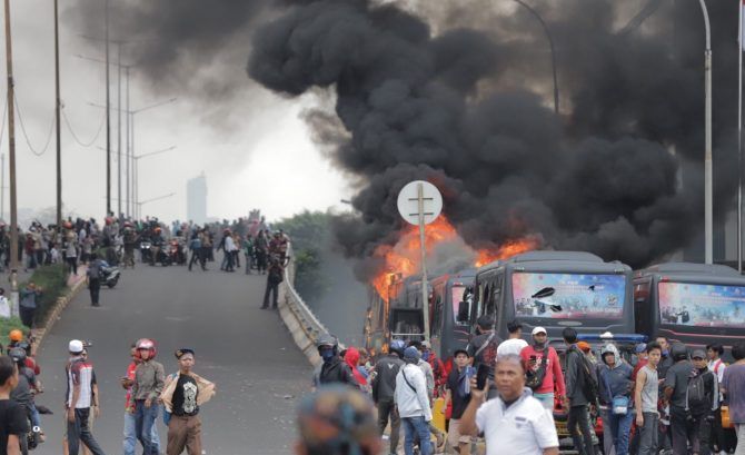 Aksi Kerusuhan 23 Mei 2019 di Slipi, Jakarta Barat (baliexpress)
