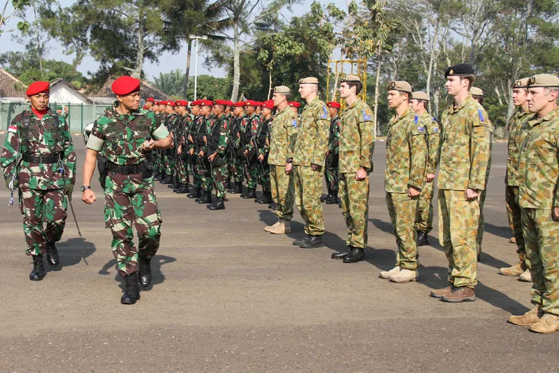 latihan bersama Kpasssus dengan Tentara AS (Foto: berita Hankam)