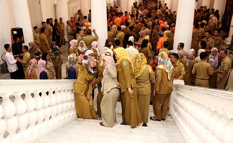 PNS (Law-Justice/ Robinsar Nainggolan)