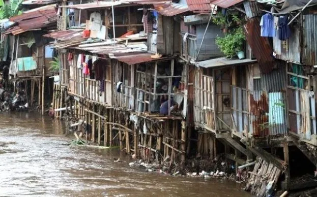 Rumah kumuh di Indonesia
