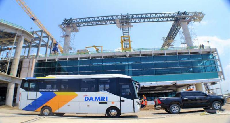 Pelayanan DAMRI di Bandara (Istimewa)