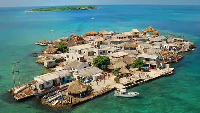 Santa Cruz del Islote, pulau dengan populasi terpadat di dunia (foto: liputan6)