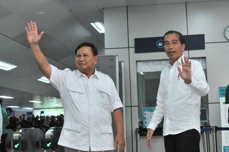 Ketum Gerindra Prabowo Subianto dan Presiden Joko Widodo (The Straits Times)
