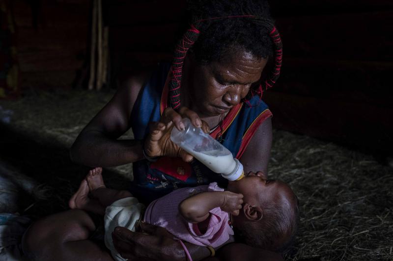 Seorang balita dan sejumlah korban lainnya asal Nduga, Papua, meninggal karena kelaparan. Banyak anak tinggal di kamp pengungsian Wamena. (Foto: Beritagar)