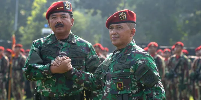 Panglima TNI Hadi Tjahjanto dan Komandan Koopssus TNI Brigjen Rochadi. (Foto: Merdeka.com)