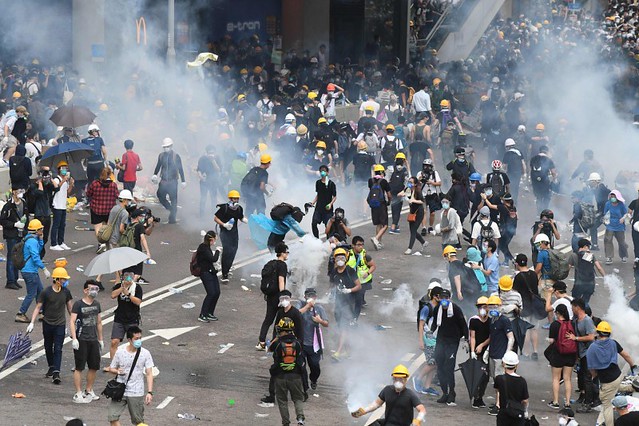 Unjuk Rasa di Hong Kong. (Foto: Hssszn.com)