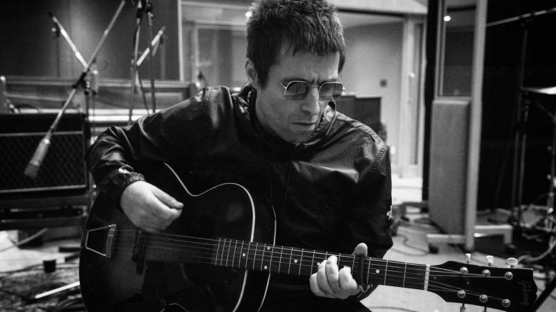 Penyanyi asal Inggris dan vokalis grup musik Oasis, Liam Gallagher (empireonline)