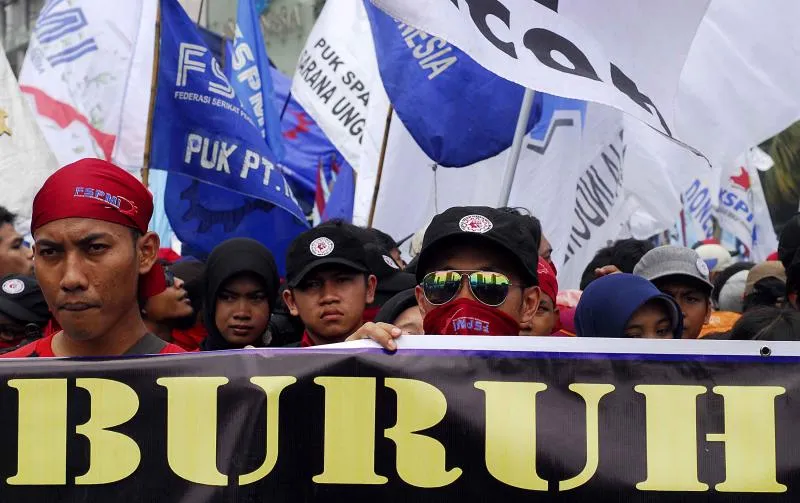Aksi demo buruh (Poskotanews.com)
