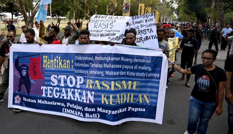 Mahasiswa Bali menolak sikap rasis terhadap orang Papua (Liputan6.com)
