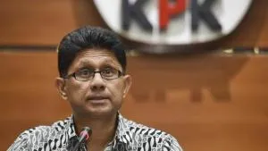 Sindir Rocky, Eks Pimpinan KPK: Terlalu Bela Prabowo Jadi `Dungu`!