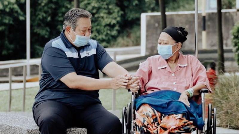 SBY Jalani HUT 70 Tahun Tanpa Istri (Ayobandung.com)