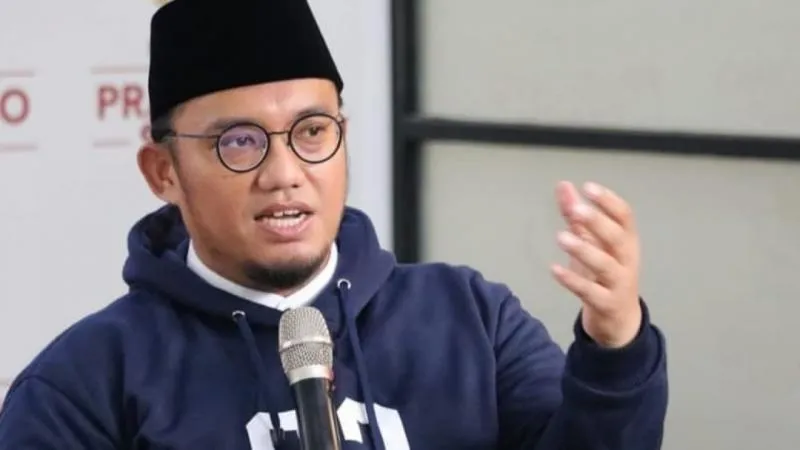 PBNU: Dahnil Tak Beradab Saat Tanggapi Kritik Anwar Abbas soal Haji. (harianpijar.com).