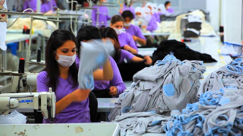 Karyawan industri tekstil (Pemeriksaanpajak.com)