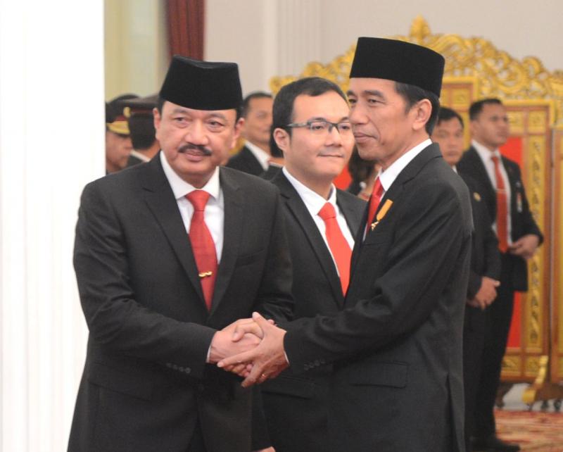 Kepala Badan Intelijen Negara (BIN) Budi Gunawan dan Presiden Joko Widodo (edunews.id)