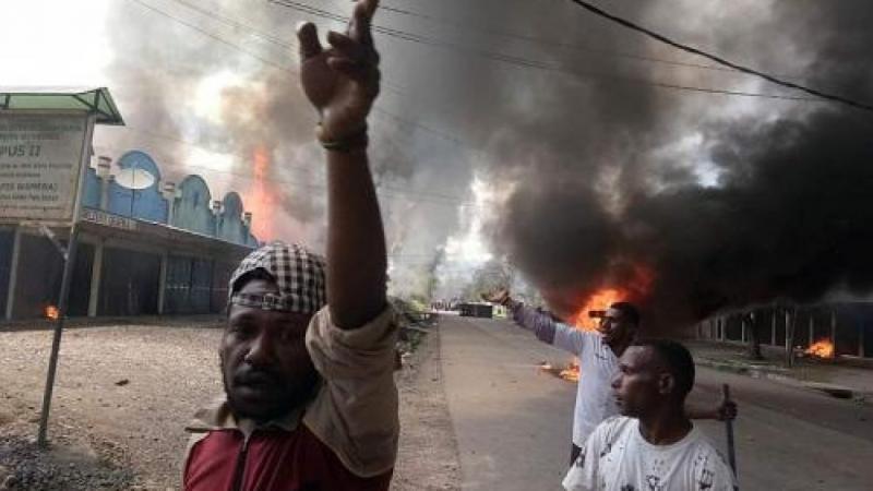 Kerusuhan di Wamena (harianaceh.co.id)