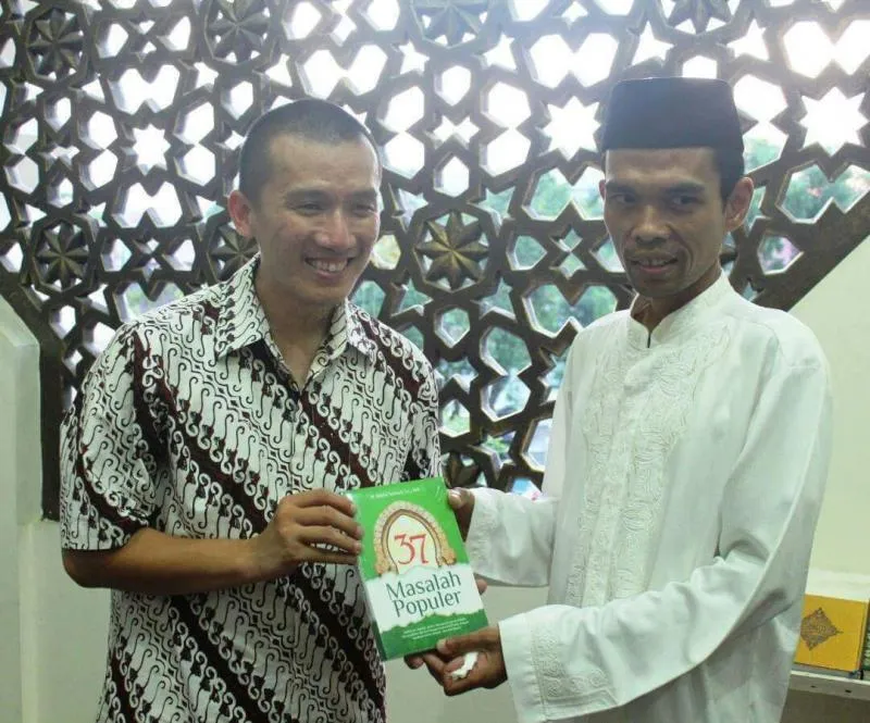 Ustaz Abdul Somad dan Felix Siauw, (sayyidlover.blogspot.com)