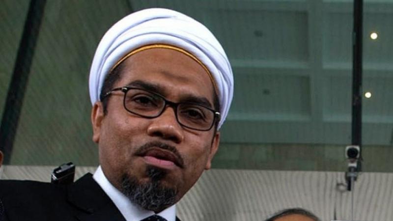 Tenaga Ahli Kedeputian IV Kantor Staf Presiden Ali Mochtar Ngabalin (fajar.co.id)