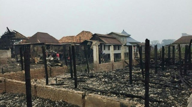 Rumah Orang Tua Kapolri Tito Karnavian yang Hangus Terbakar (Antara)