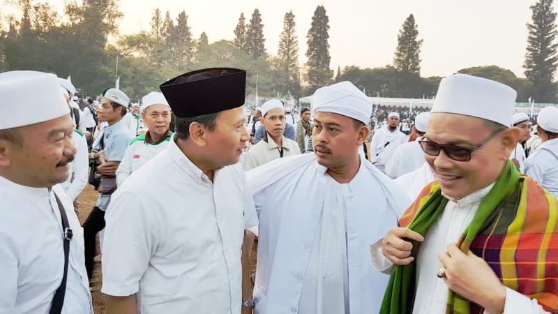 Ketua DPP PKS Mardani Ali Sera dan Ketua Umum PA 212 Slamet Maarif. (Jurnal Islam)