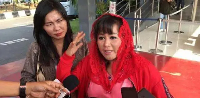 Politikus PDIP Dewi Tanjung (gelora.co)