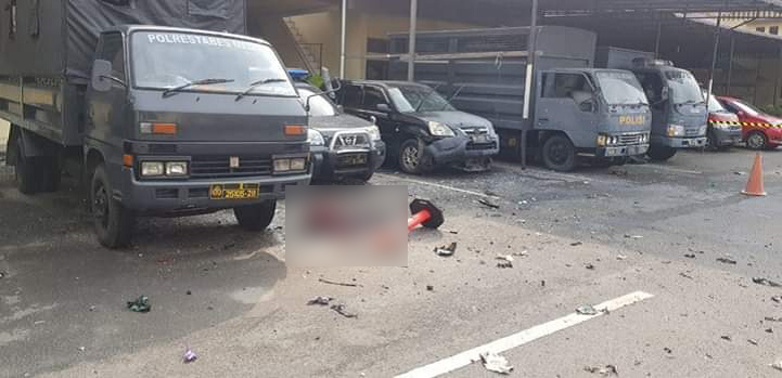 Serpihan tubuh pelaku bom bunuh diri Polrestabes Medan. (ist)