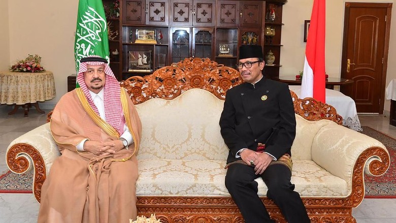 Pangeran Faisal bersama Dubes Agus Maftuh. (Foto: Detik.com/Dok Istimewa)