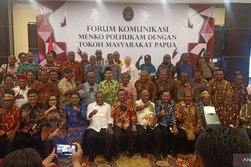 Mahfud MD dan Tokoh Papua (Antara)