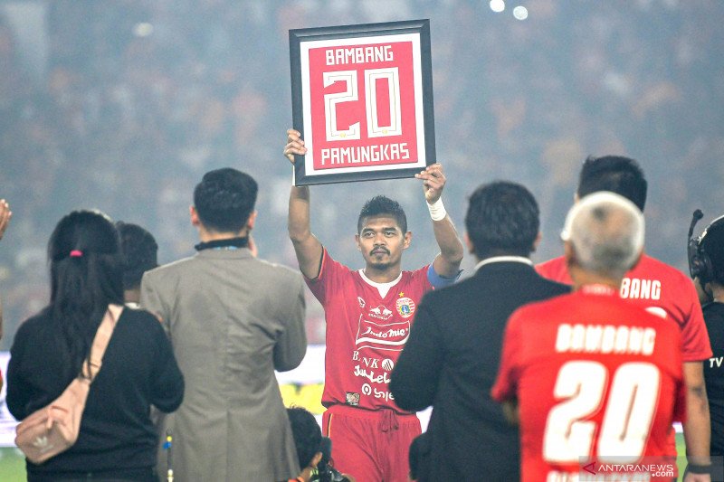 Bambang Pamungkas pensiun sebagai pesepakbola profesional (Antara News)
