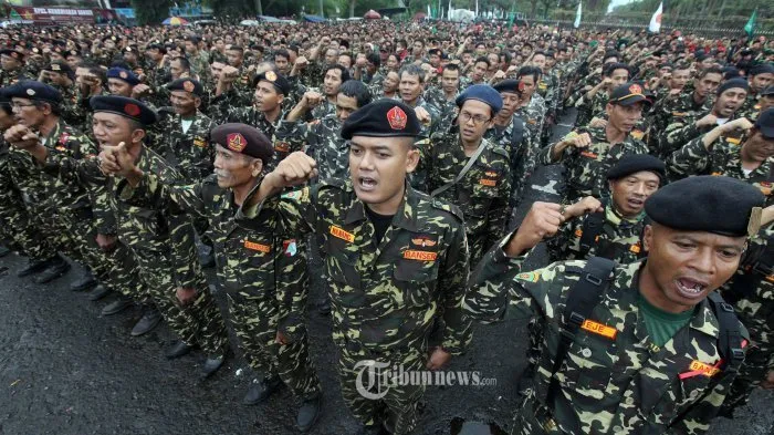 Banser NU. (Foto: Tribunnews.com)
