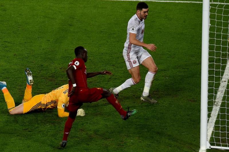 Sadio Mane mencetak gol kedua pada menit ke 64 dan  memastikan kemenangan Liverpool atas Sheffield United dengan skor 2-0 di stadion Anfield (premierlegue)