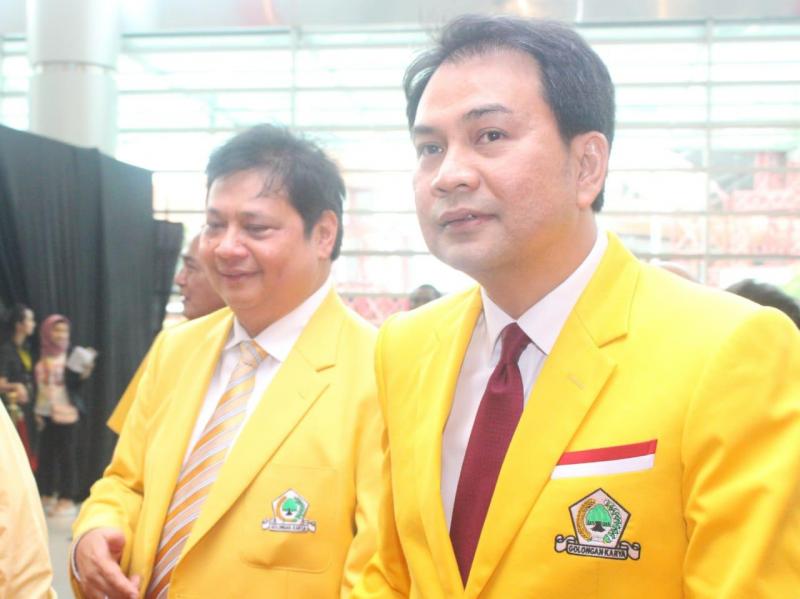 Wakil Ketua DPR DPR RI Aziz Syamsuddin (kanan), (Netral News)