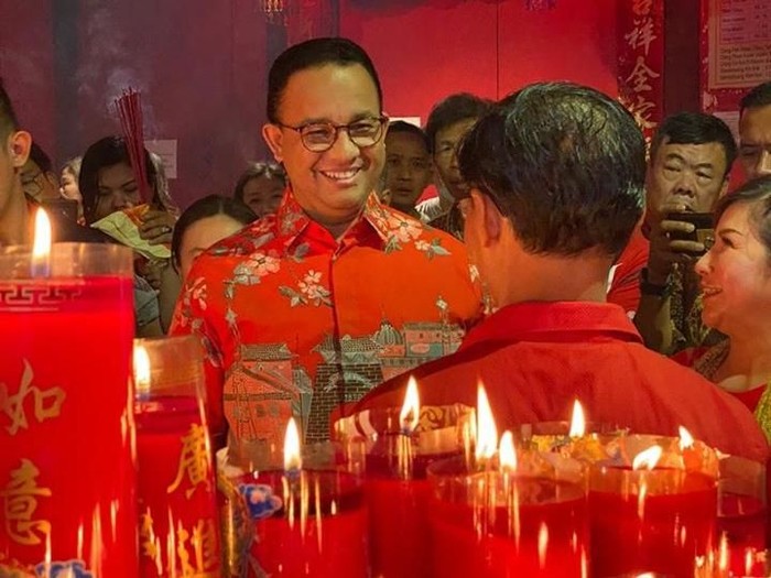 Gubernur DKI Jakarta Anies Baswedan menghadiri malam tahun baru Imlek di Petak Sembilan. (Foto: Facebook Anies Baswedan)
