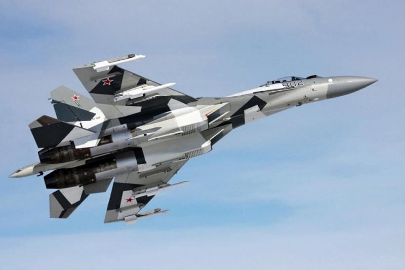 Jet temput Sukhoi Su-35 buatan Rusia (katadata)