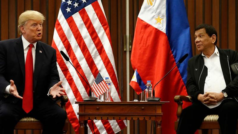 Donald Trump dan Rodrigo Duterte (Foxnews)